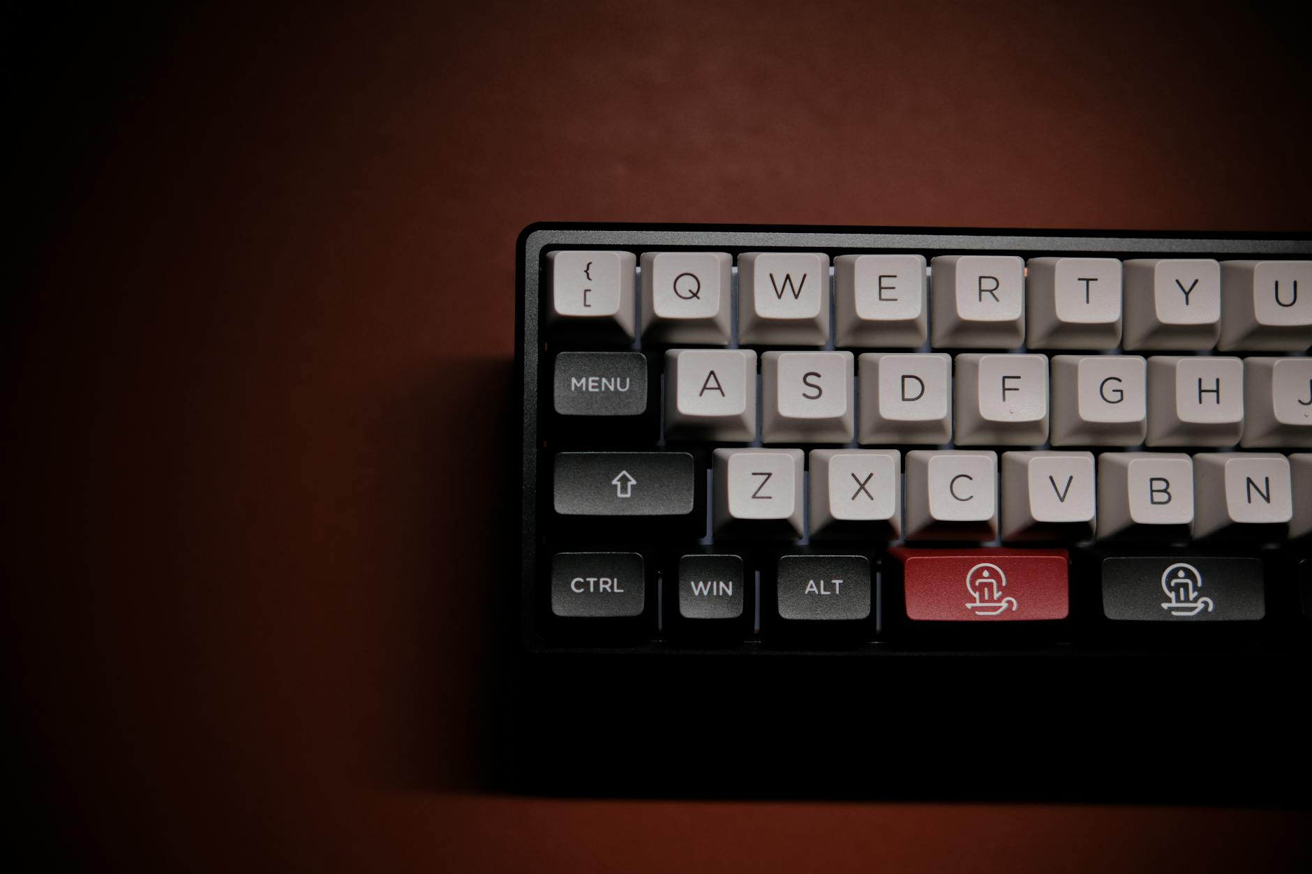 Kombinacje klawiszy Ctrl, Alt, Win, Shift — encyklopedia 80+ skrótów Windows