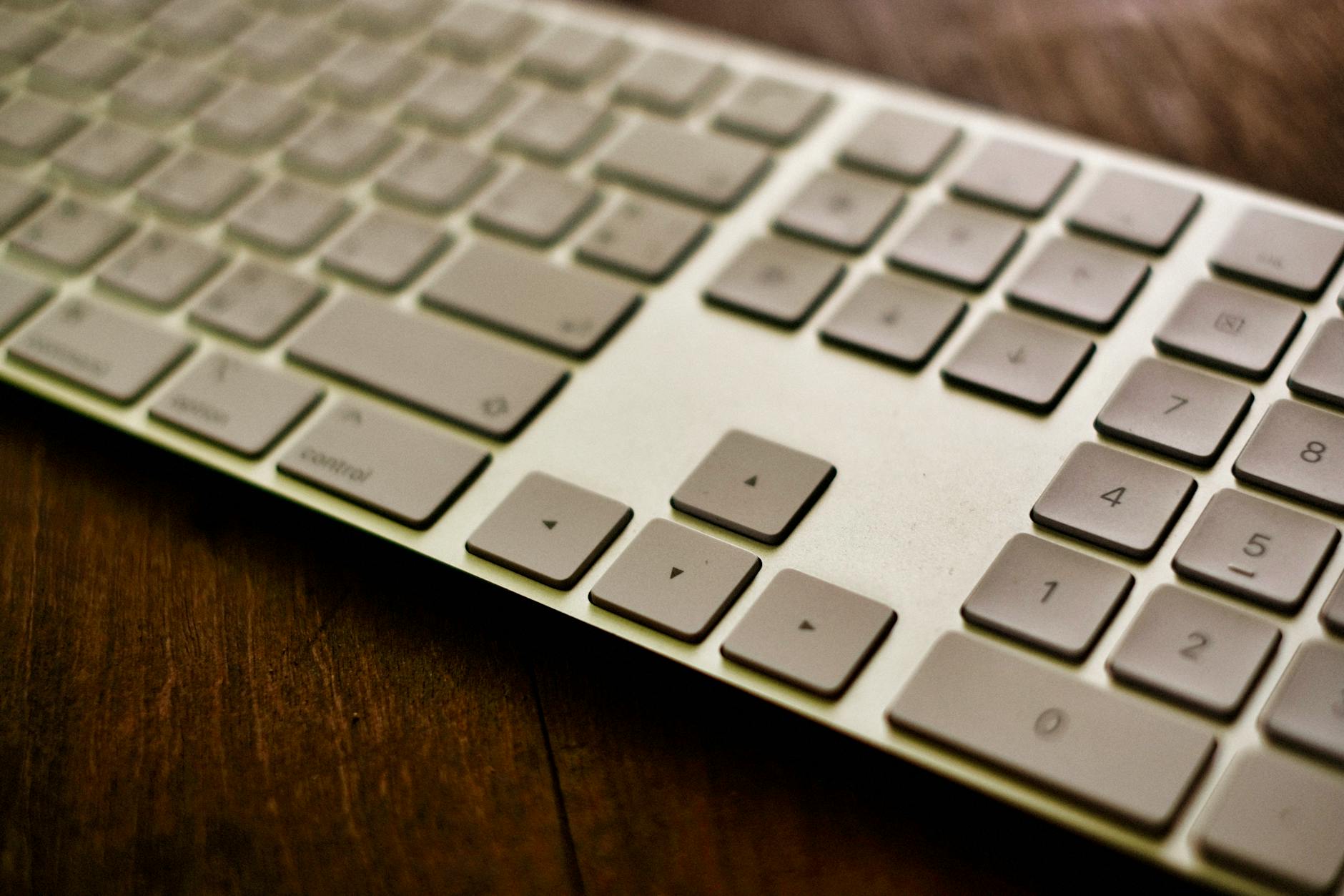 Klawiatura numeryczna — co to jest, do czego służy i jak ją włączyć