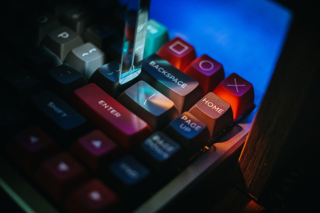 Backspace: do czego służy klawisz cofania (i różnica vs Delete)